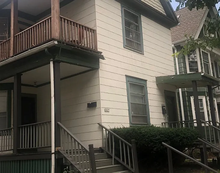 2627-29 N. Bartlett Ave. — Photo 1