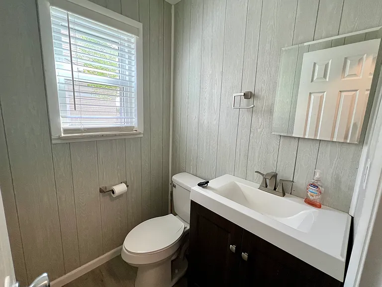 2838 Continental Dr — Photo 6