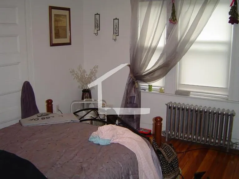 137 Brooks St #1A — Photo 11