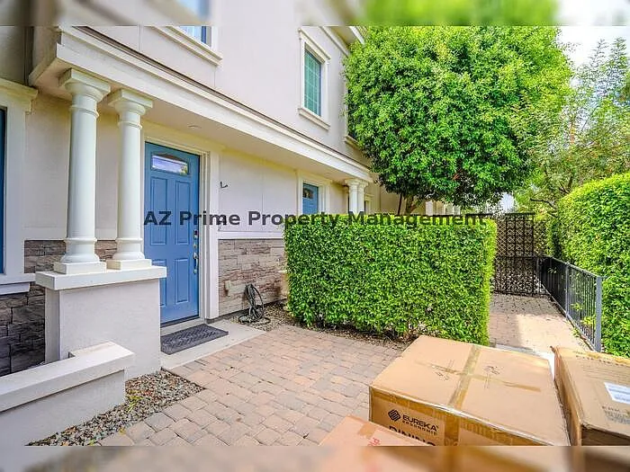 4438 N 27th St #4 — Photo 4