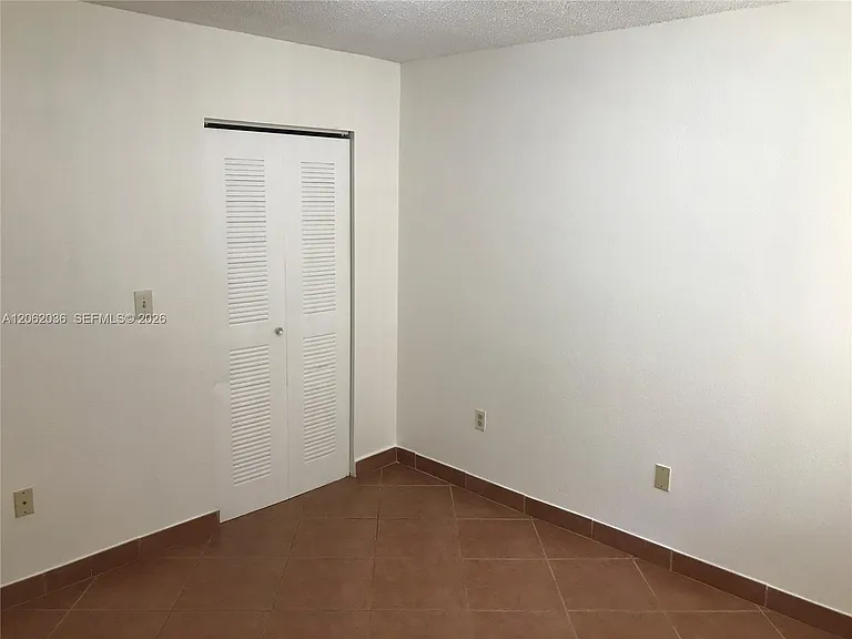 2890 N Oakland Forest Dr #206 — Photo 19