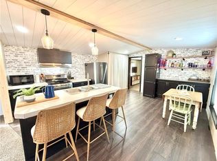 111 Racoon Ct, Gallatin, MO 64640