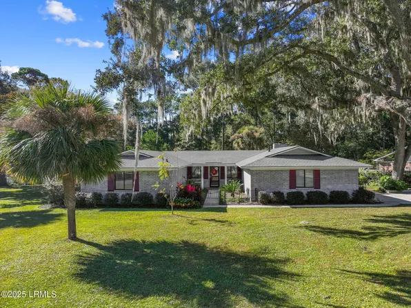 105 Spanish Point Dr, Beaufort, SC 29902