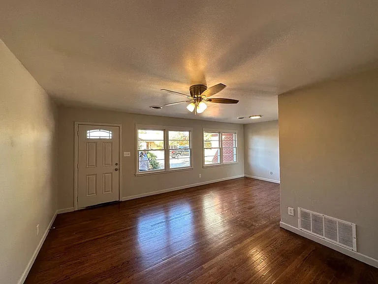 3609 S Lamar St — Photo 3