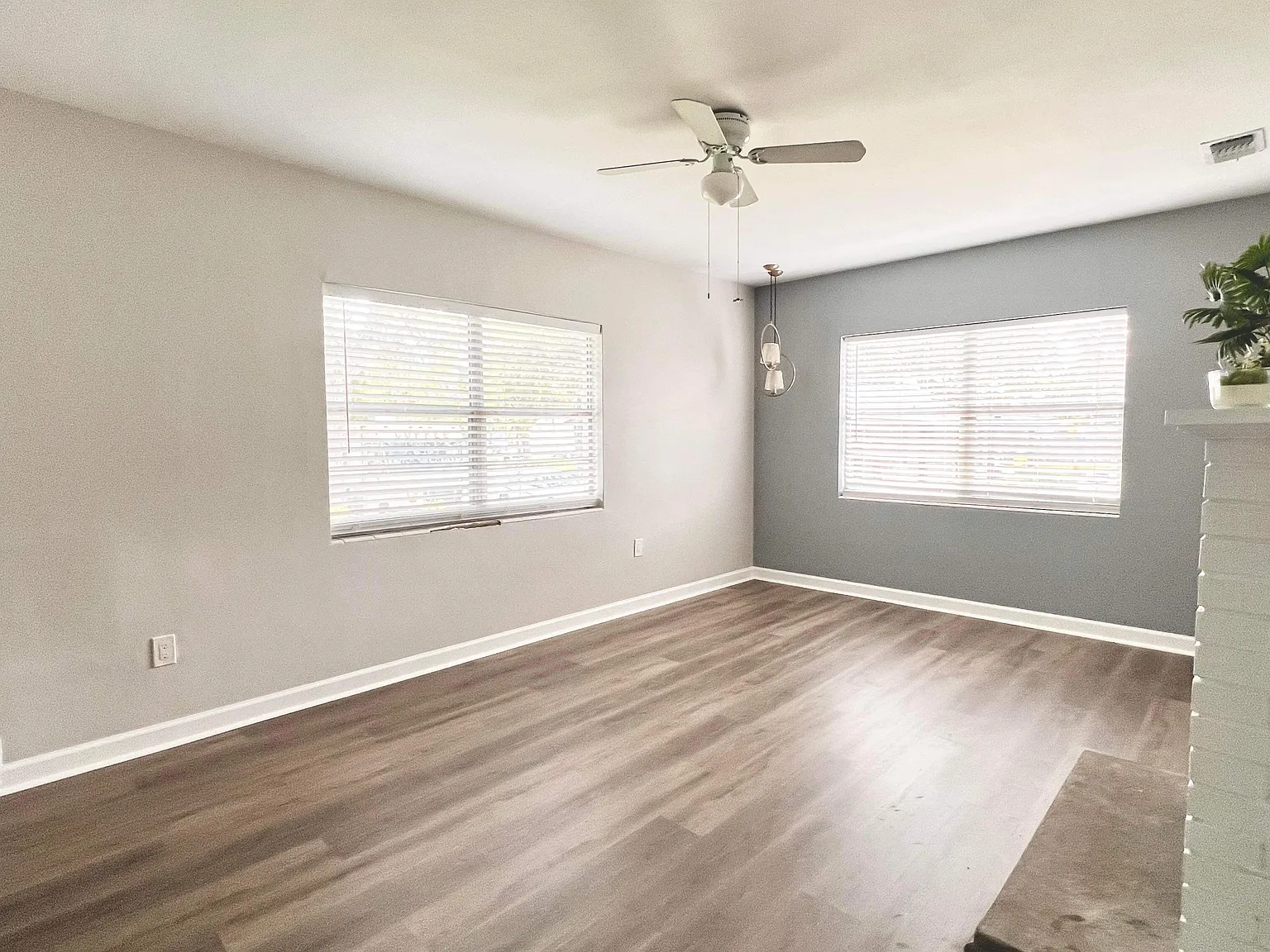 2 bed, 1023 sqft, $2,100 — Photo 1