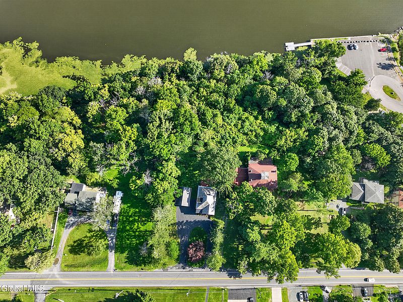 4th image of 84 Church Hill Road