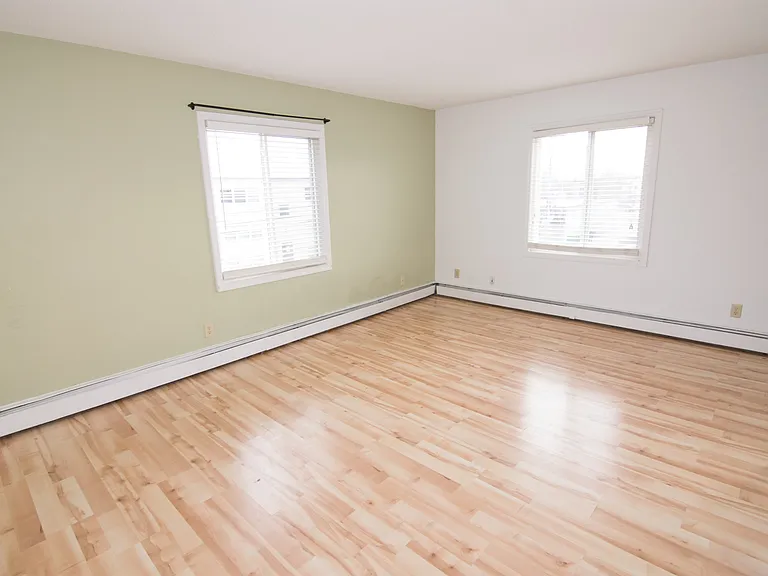 2731 Pillsbury Ave S — Photo 10