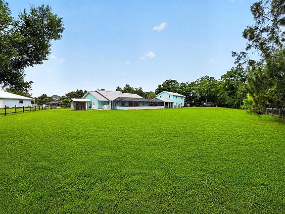 5th image of 1305 GREENFIELD CIRCLE