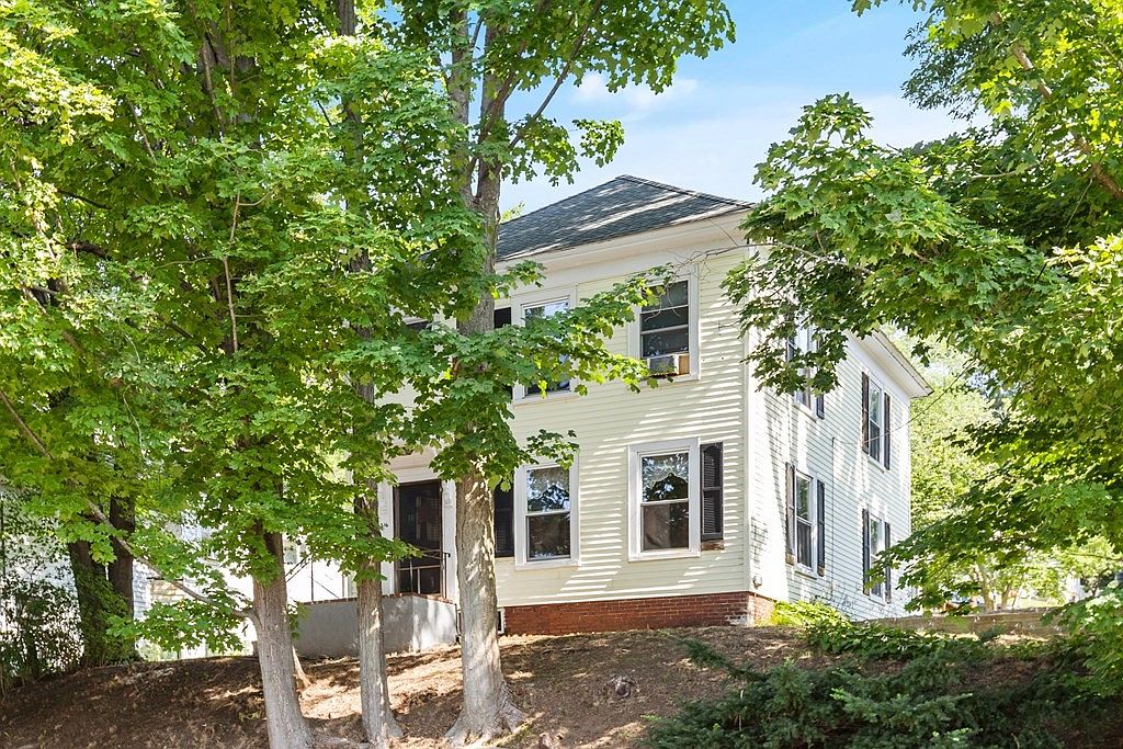 216 Groveland St, Haverhill, MA 01830 Zillow