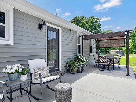 4th image of 8733 New Harmony Rd