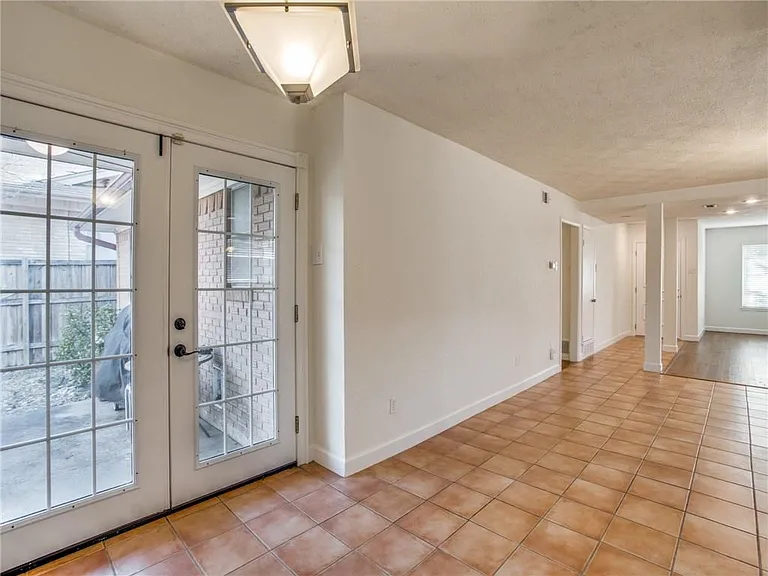 2727 Alco Ave — Photo 6