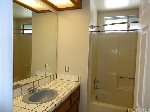 5th image of 4371 Washington Ave