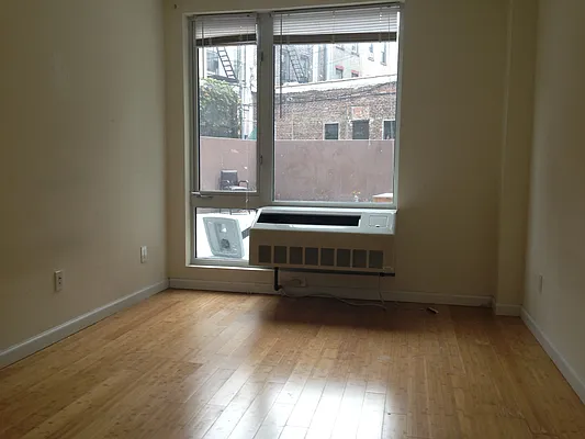 Rented by Elite NY Holdings | media 26