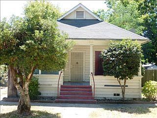 1st image of 420 E Pine St