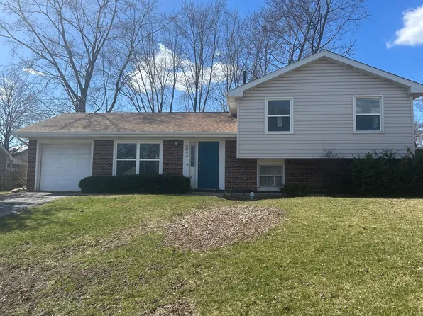 223 Gettysburg Dr, Bolingbrook, IL 60440