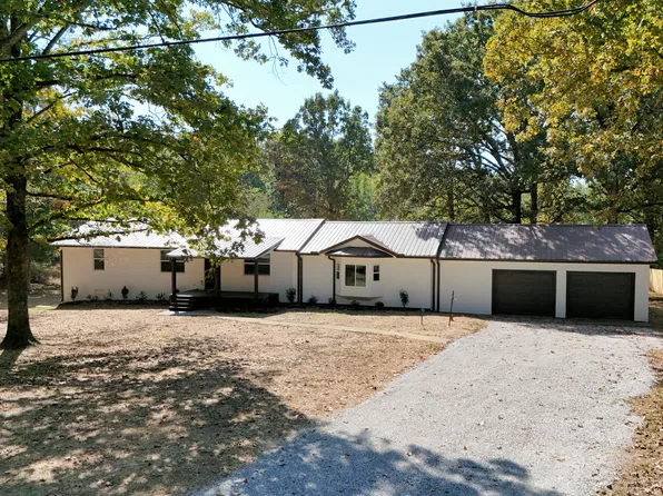 315 Patterson Ln, Finger, TN 38334
