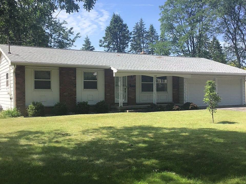 2nd image of 362 Golden Ave