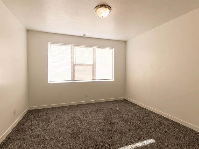 459 S Willow Leaf Rd — Photo 16