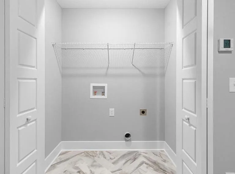 302 Jonathan Wade Cir — Photo 8