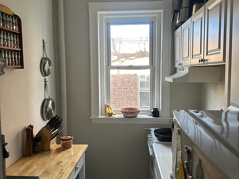 1193 Commonwealth Ave #16 — Photo 10