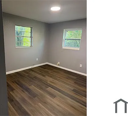 826 Ferndale Ave — Photo 5