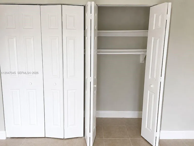 500 NE 2nd St #419 — Photo 7