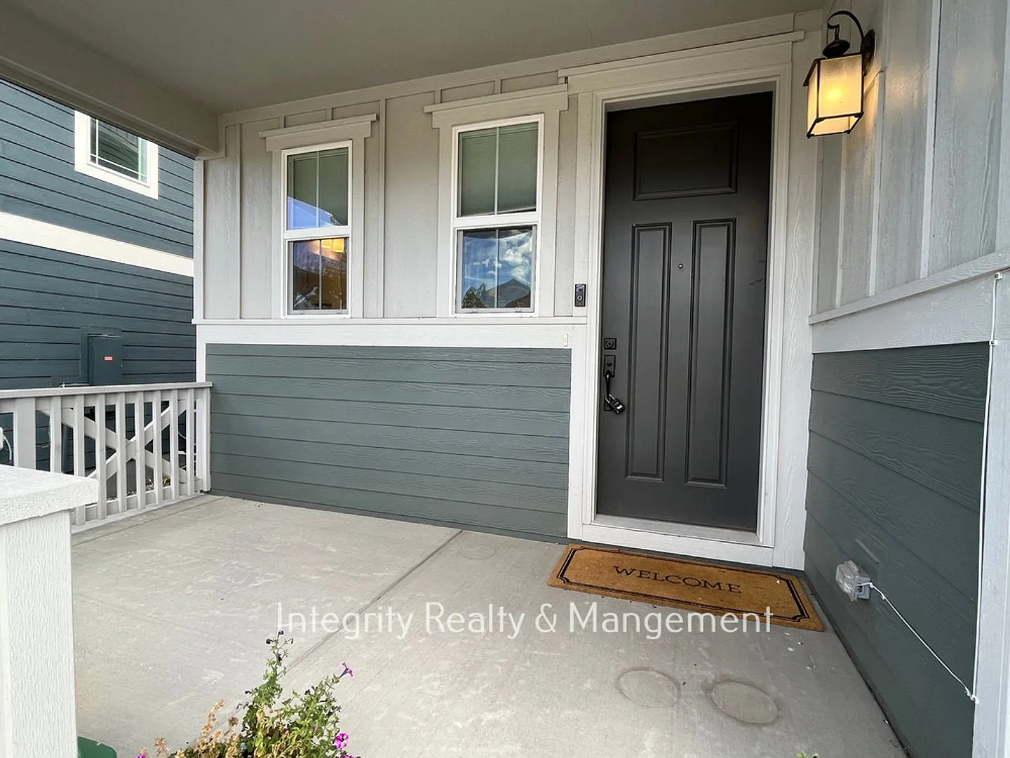 5 Bed/4.5 Bath, 3,520 Sqft - 33 Felicity Loop Castle Rock, CO 80109 — Photo 3