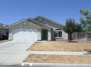 2136 Delaware Ct, Tulare, CA 93274