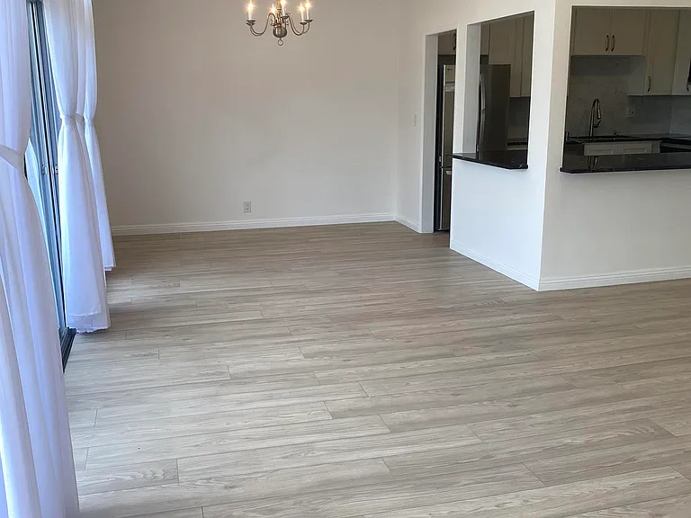 511 San Vicente Blvd #204 — Photo 3