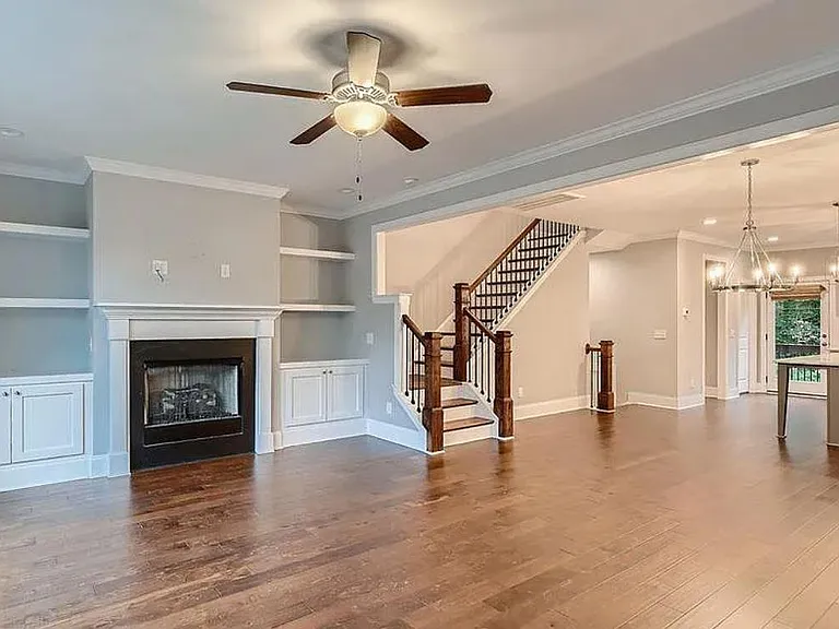 1608 Bowery Dr — Photo 3