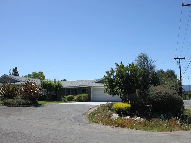 3610 Cerrito St — Photo 58