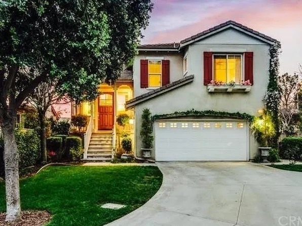 2289 Bay View Dr, Signal Hill, CA 90755