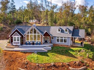 828 Catalpa Dr, Grants Pass, OR 97526