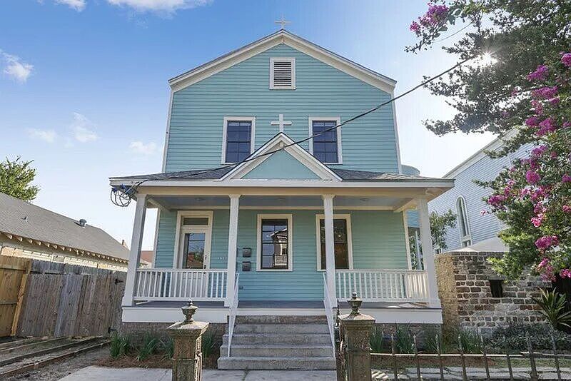 1st image of 2215 2nd St #B