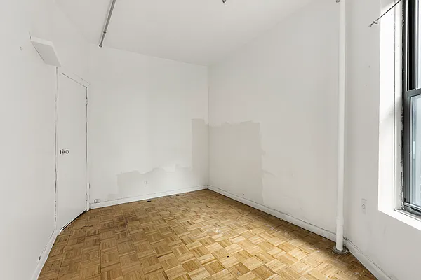 Rented by Compass | media 10