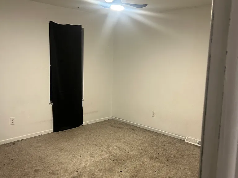 108 Knox Ave #110 — Photo 6