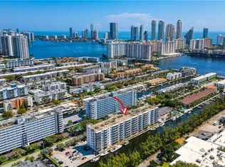 3660 NE 166th St APT 604, North Miami Beach, FL 33160
