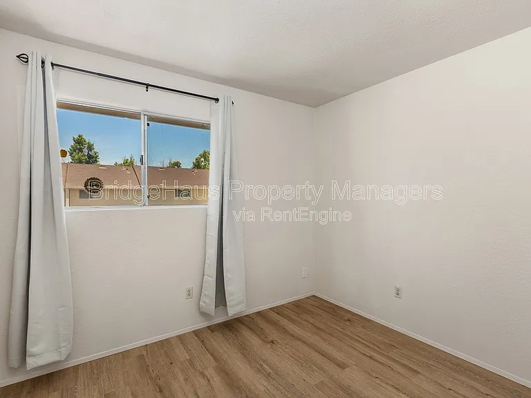 7831 Rancho Fanita Dr #D — Photo 25