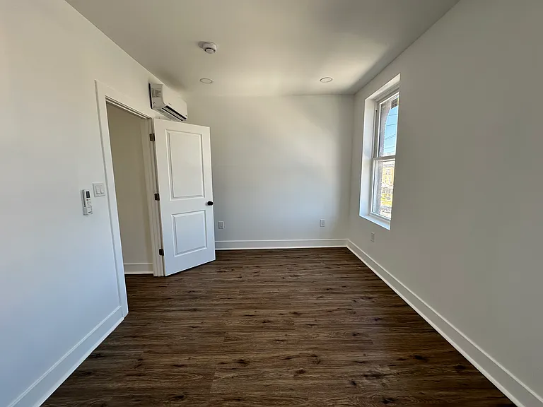 1240 W Allegheny Ave #4 — Photo 6