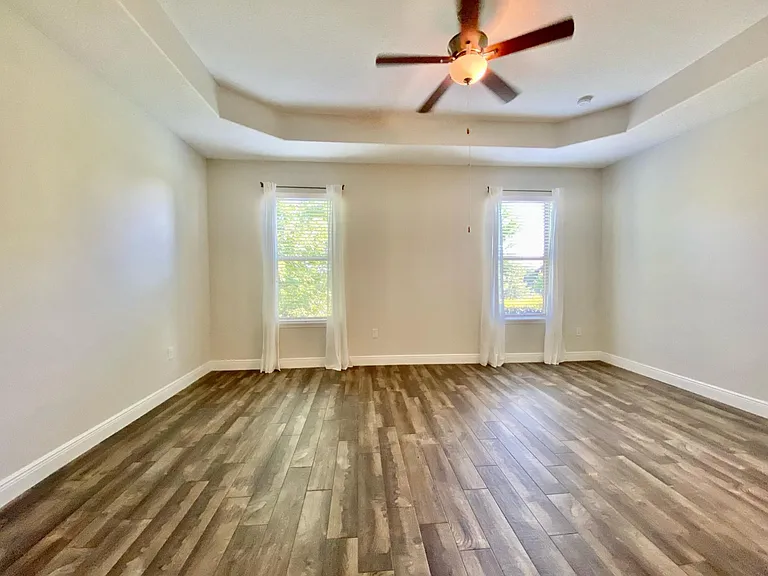 16238 Wind View Ln — Photo 11