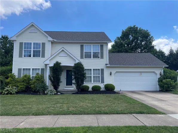 2568 Stonecreek Dr, Akron, OH 44320