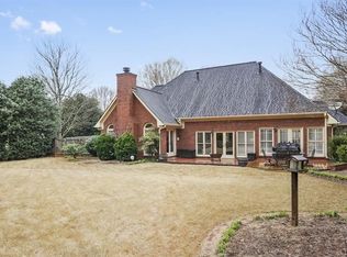 130 Kiveton Park Dr, Roswell, GA