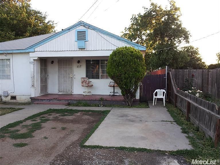 1st image of 837 S Hinkley Ave