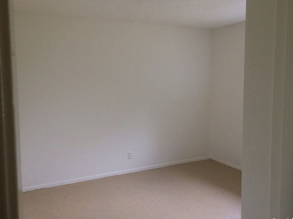 1st image of 2509 Corian Glen Dr
