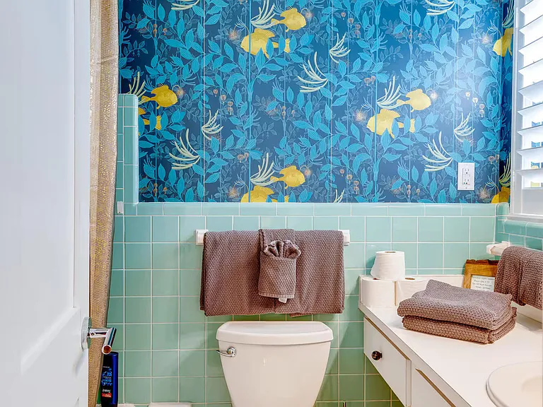 1286 John Anderson Dr — Photo 32