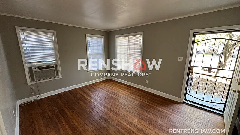 3 bed, 1.0 bath, 974 sqft, $1,095 — Photo 2