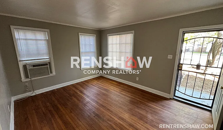 1041 Isabelle St — Photo 2