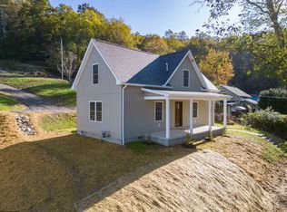 347 E 1st St, Weston, WV 26452