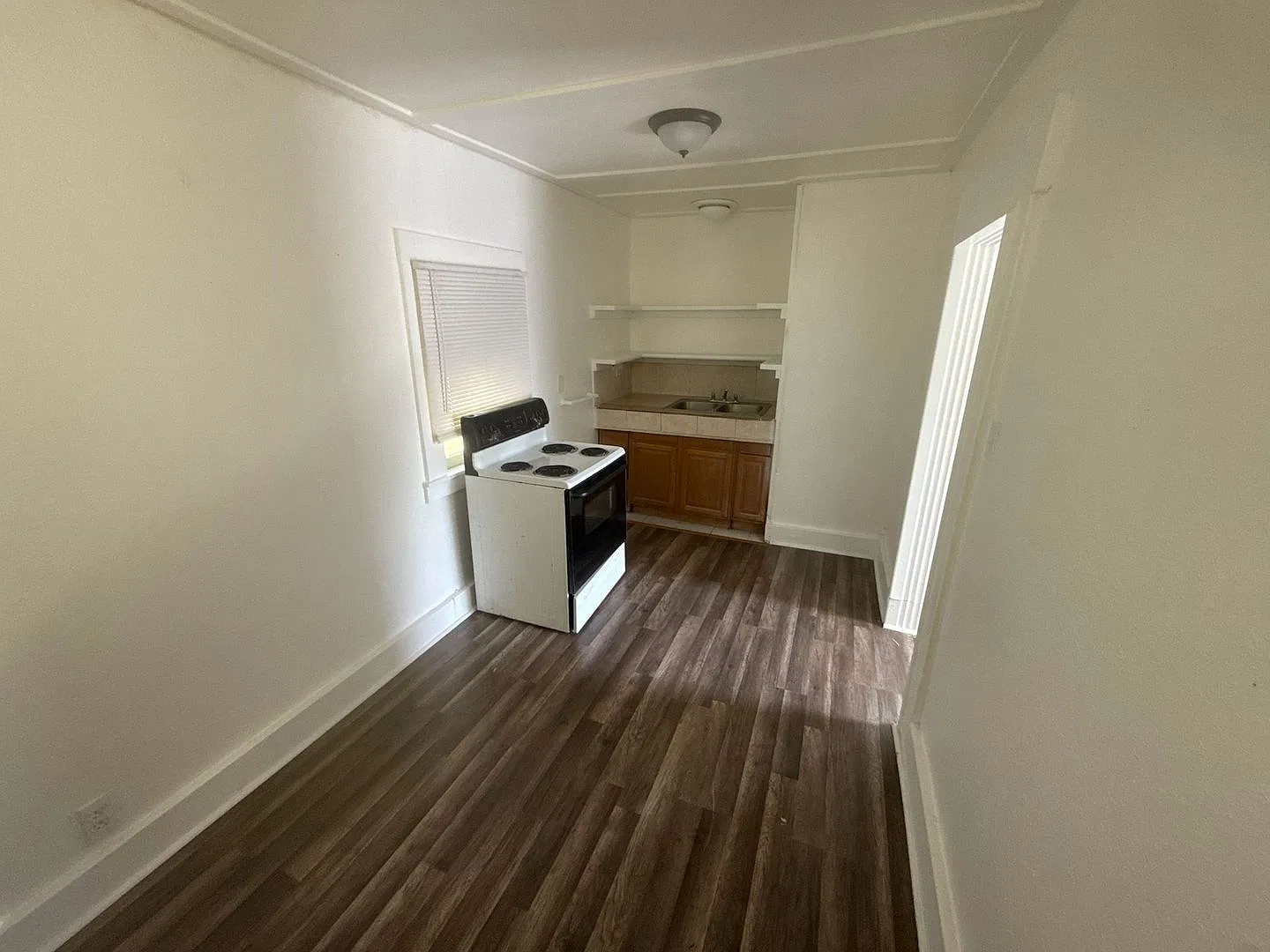 690 Avenue E — Photo 3