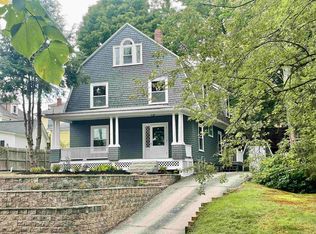 365 River Rd, Manchester, NH 03104